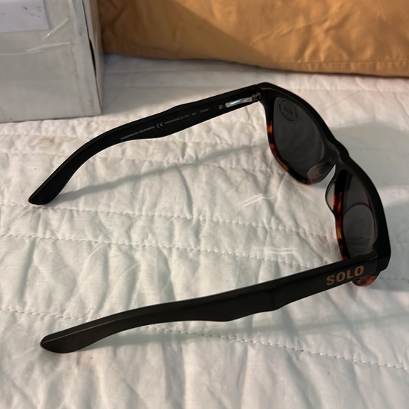 Solo Sunglasses - Picture 6 of 6